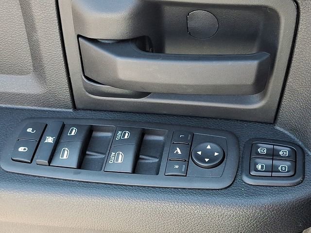 Used 2024 RAM 2500 Tradesman w/ Chrome Appearance Group image 21