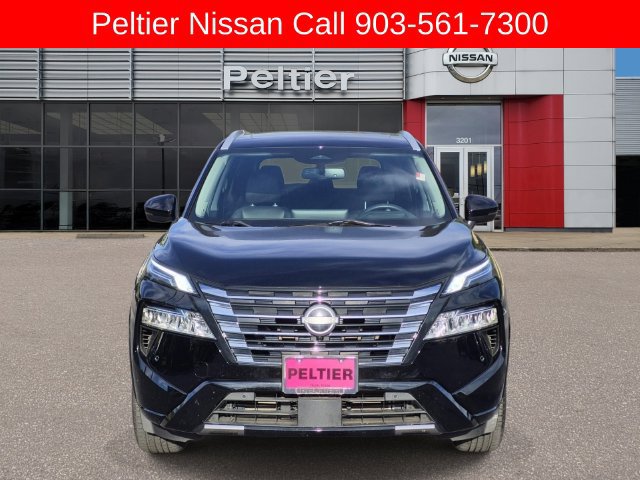 Used 2024 Nissan Rogue Platinum w/ Platinum Premium Package FWD image 2