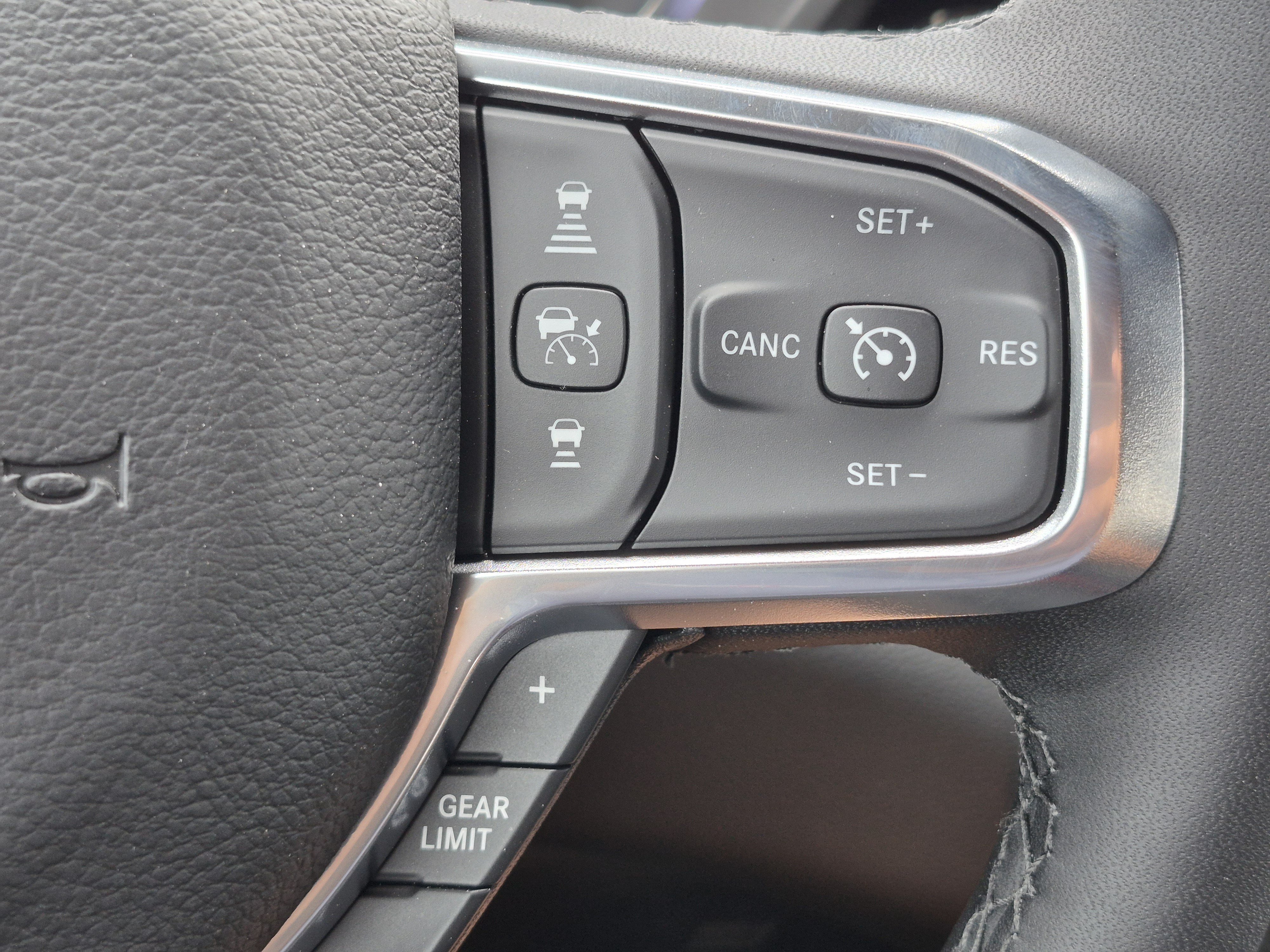New 2026 RAM 1500 Laramie AWD/4WD image 15