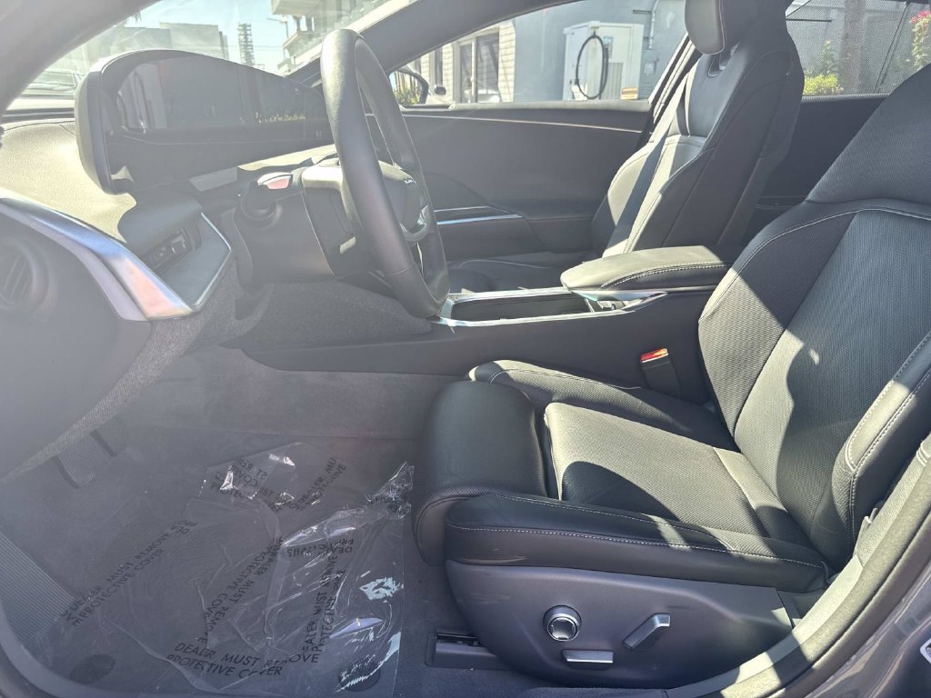 Used 2024 Lucid Air Touring AWD/4WD image 17