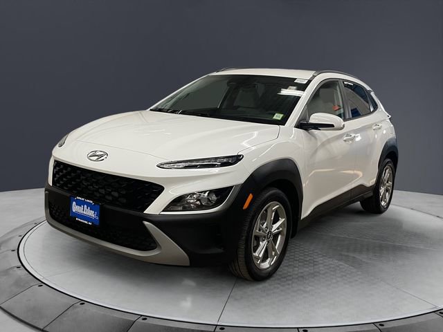 Used 2023 Hyundai Kona SEL w/ Winter Weather Package AWD/4WD image 7