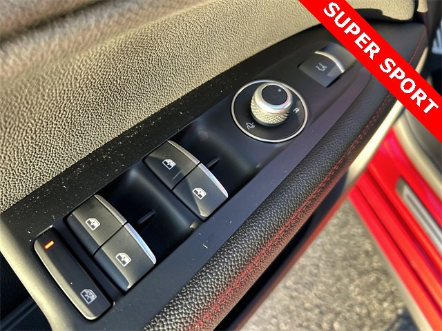 Used 2024 Alfa Romeo Stelvio Quadrifoglio image 16