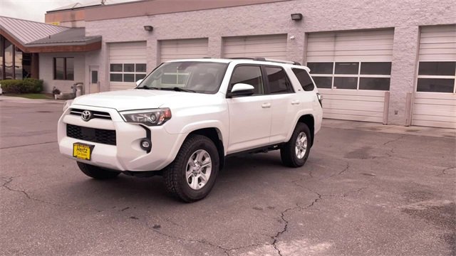 Used 2024 Toyota 4Runner SR5 image 5