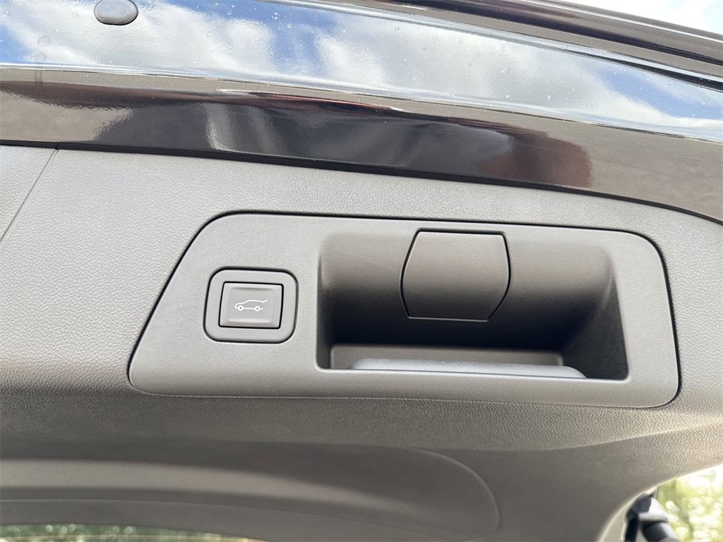 New 2025 Buick Envision Sport Touring image 40