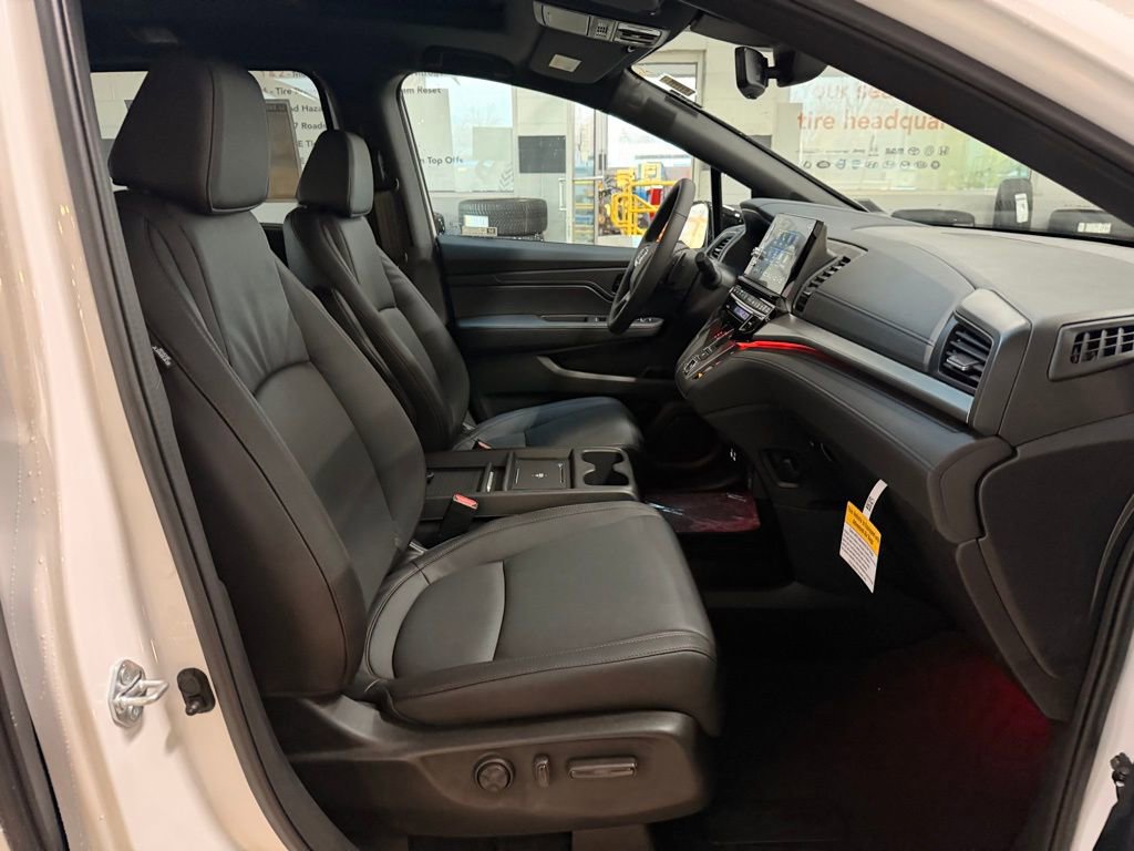 New 2026 Honda Odyssey Sport-L image 17