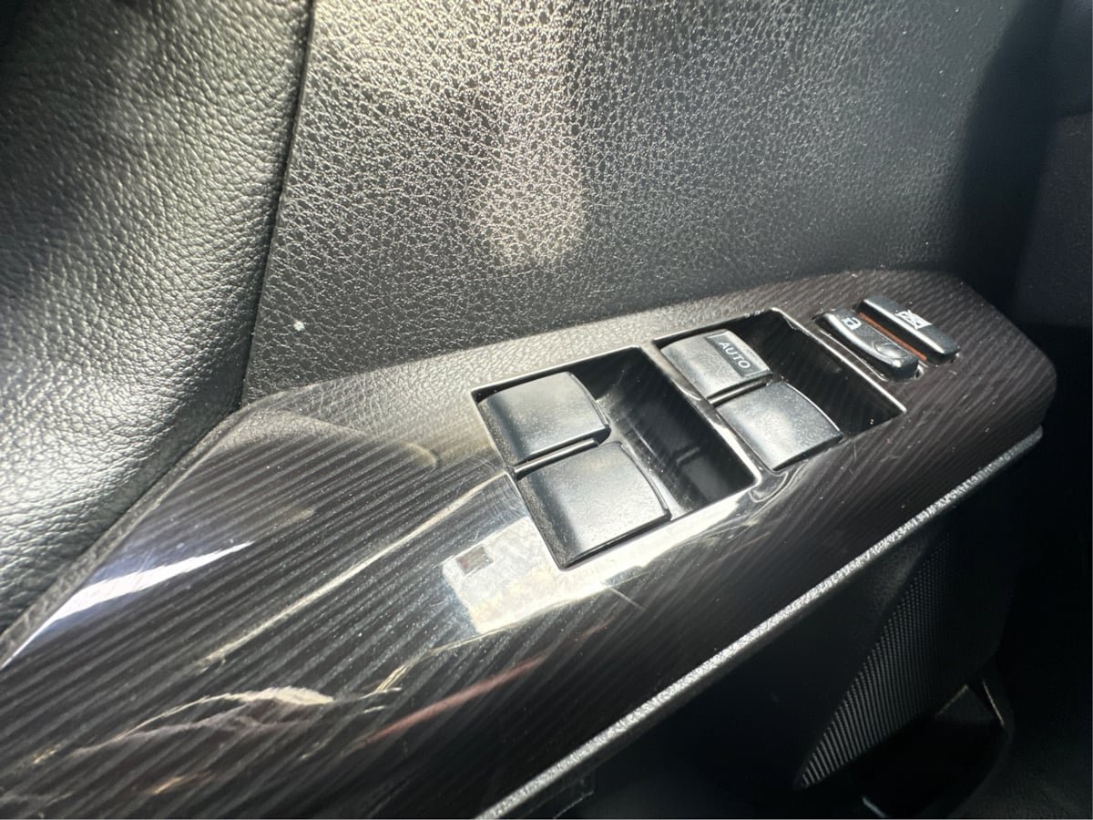 Used 2016 Toyota RAV4 SE AWD/4WD image 12