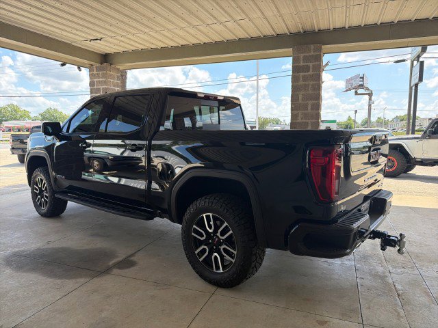 Used 2025 GMC Sierra 1500 AT4 w/ AT4 Premium Package AWD/4WD image 4