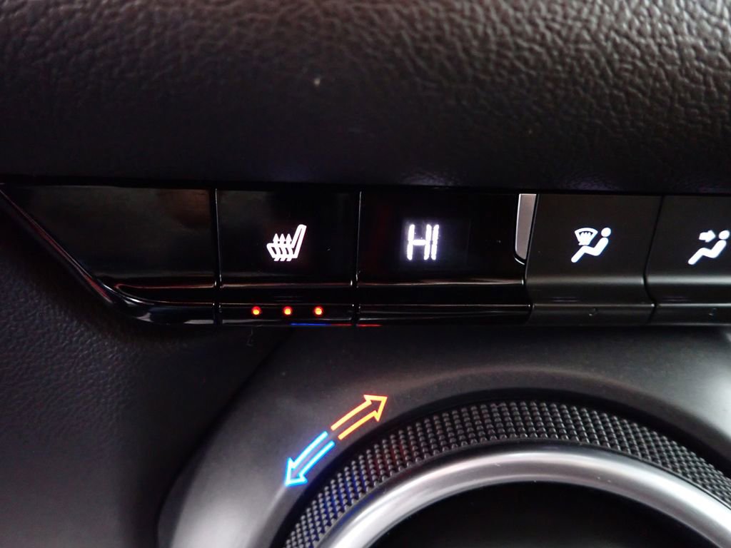 Used 2021 Chevrolet Blazer LT image 3