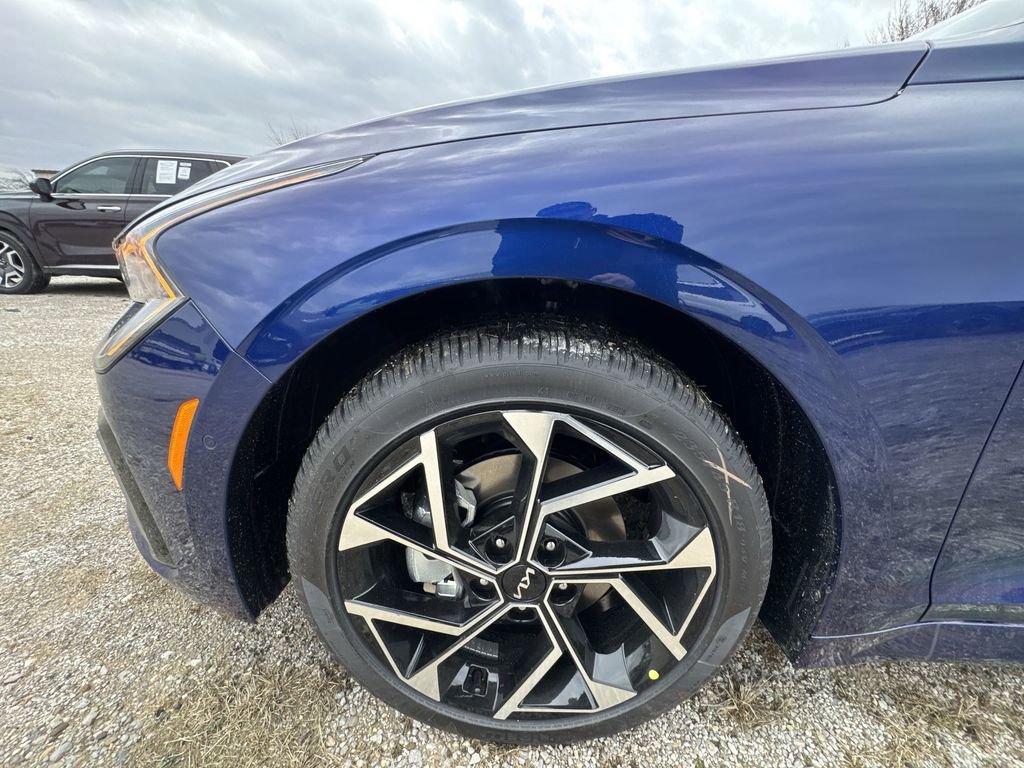New 2026 Kia K5 EX image 10
