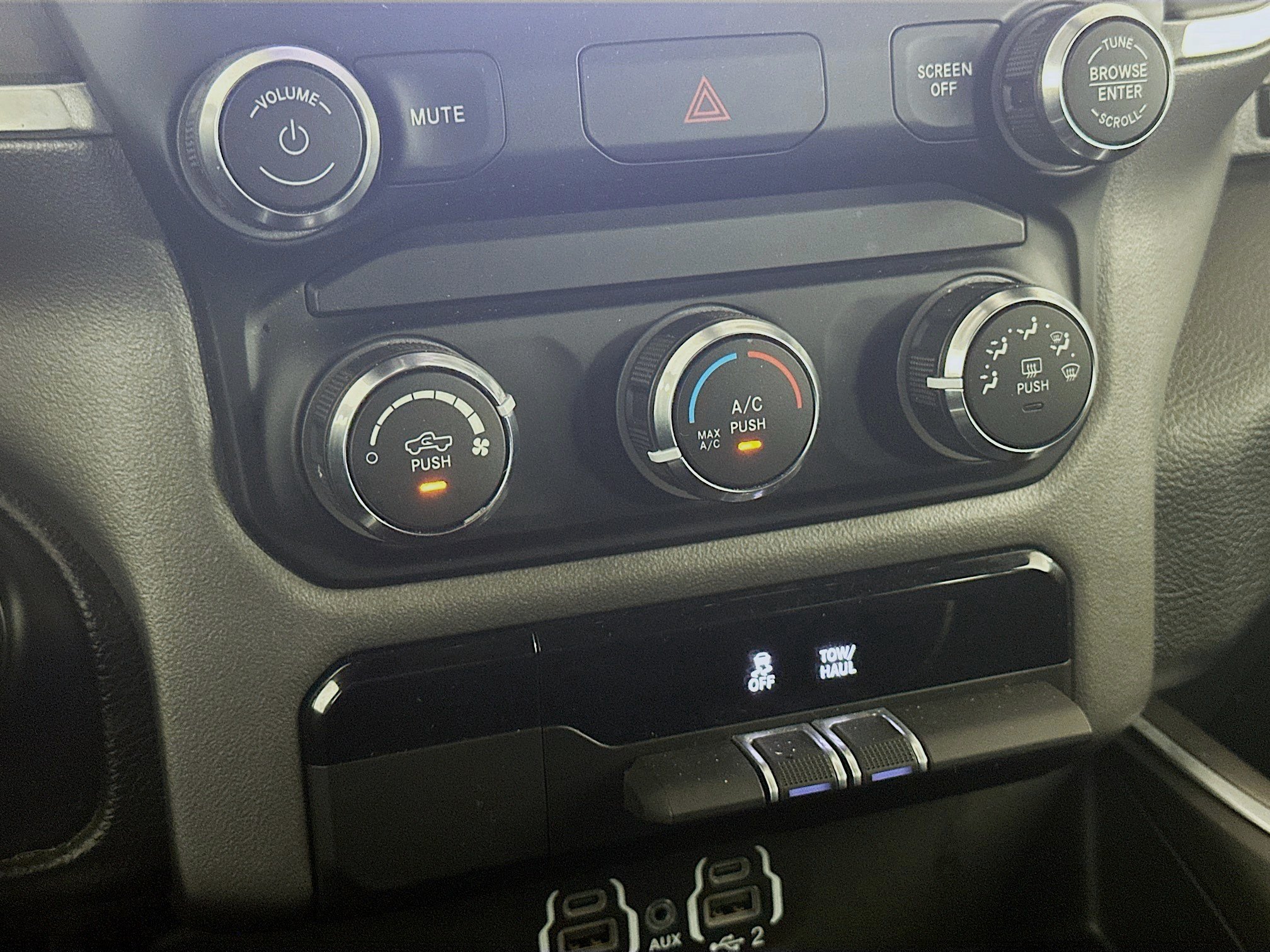 Used 2022 RAM 1500 Big Horn AWD/4WD image 22