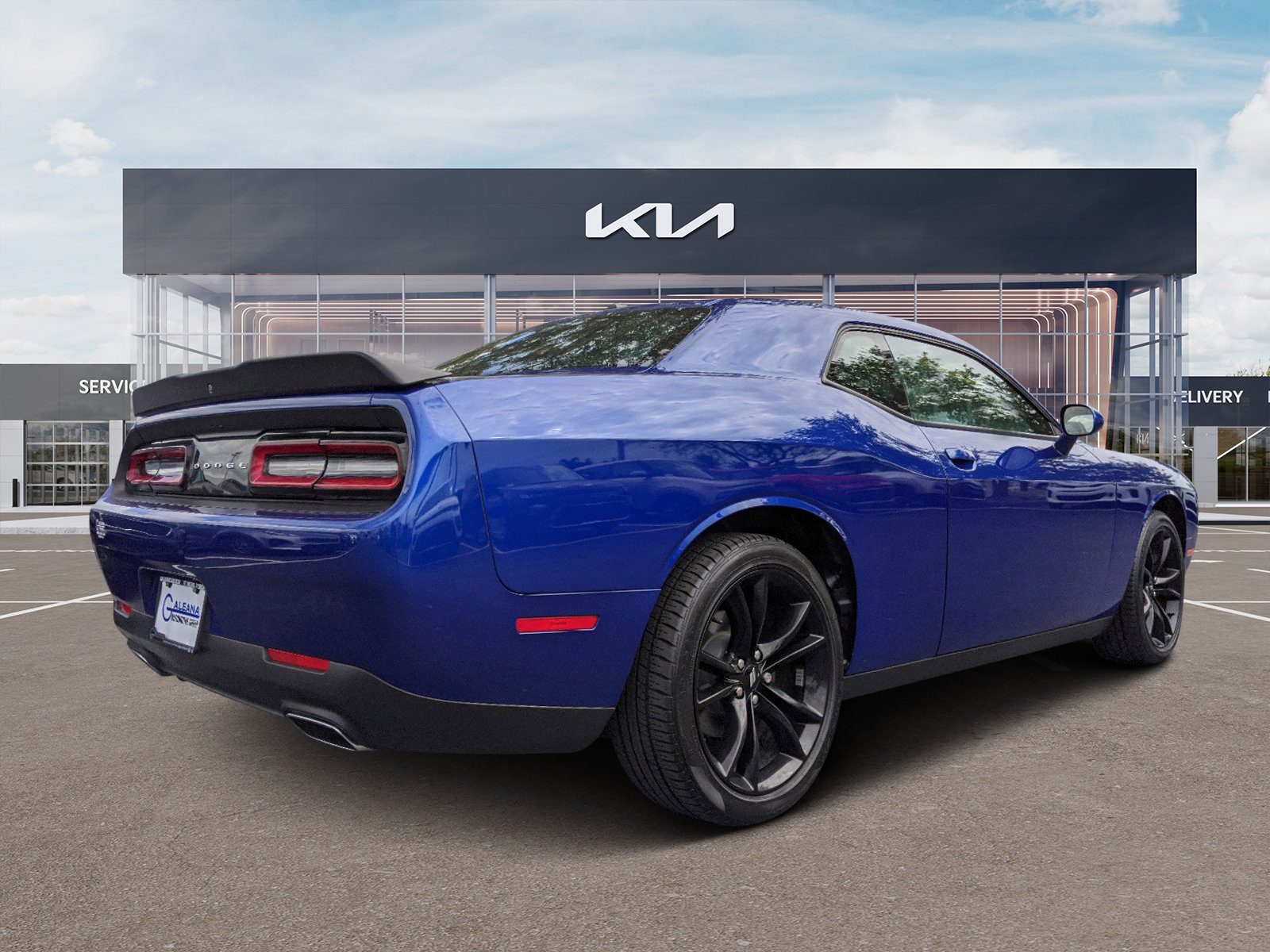 Used 2018 Dodge Challenger SXT w/ Blacktop Package RWD image 3