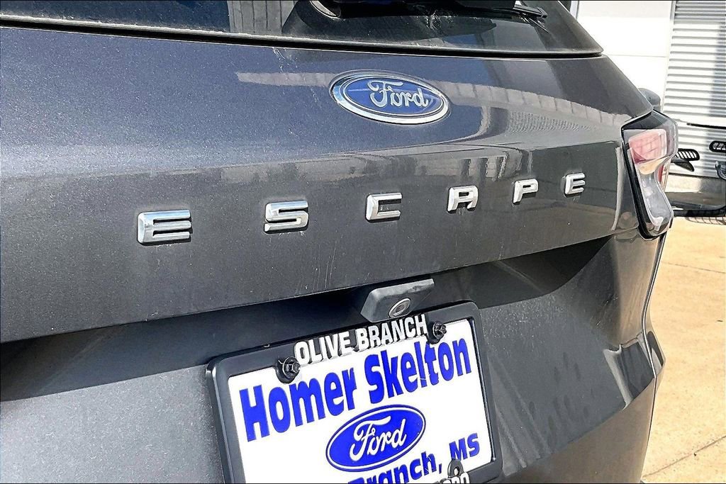 Used 2021 Ford Escape S image 7