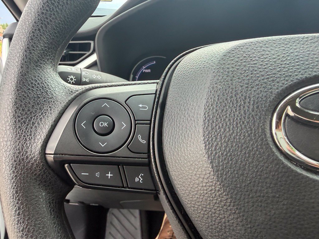 Used 2025 Toyota RAV4 XLE AWD/4WD image 20