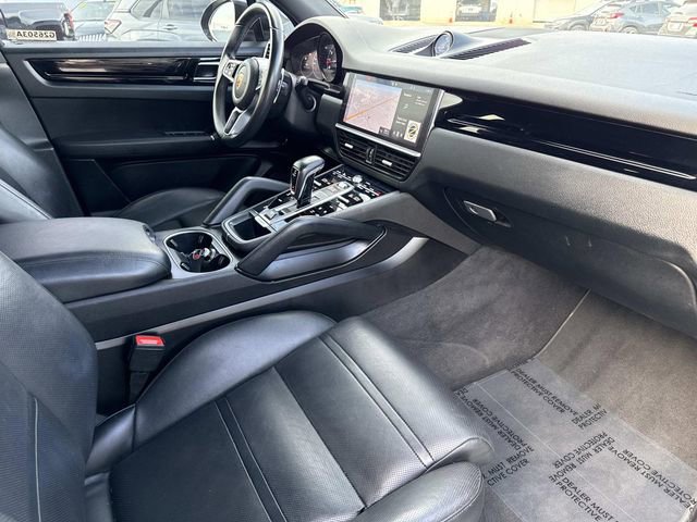 Used 2019 Porsche Cayenne image 18