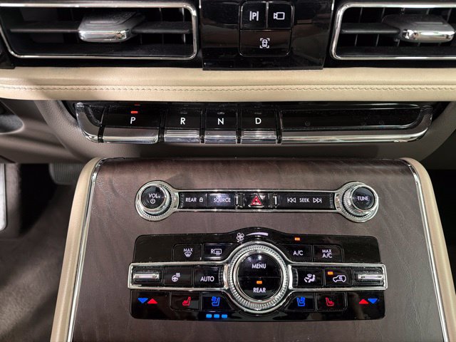Used 2021 Lincoln Aviator Reserve w/ Elements Package Plus RWD image 29
