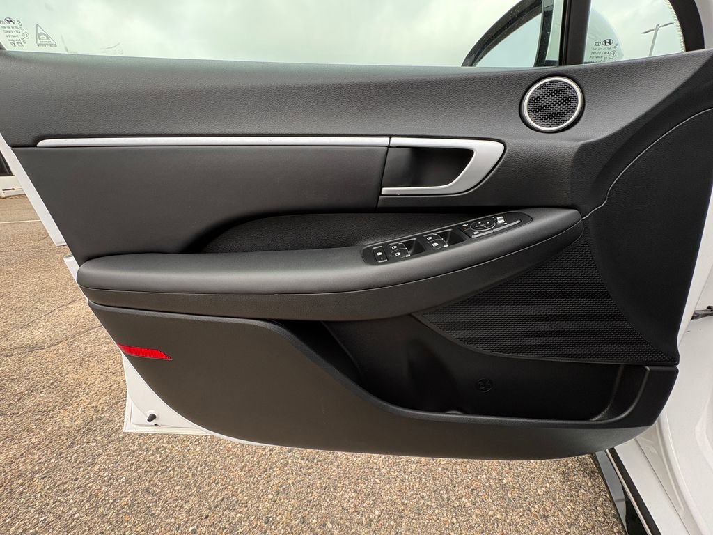 Used 2025 Hyundai Sonata SEL image 18