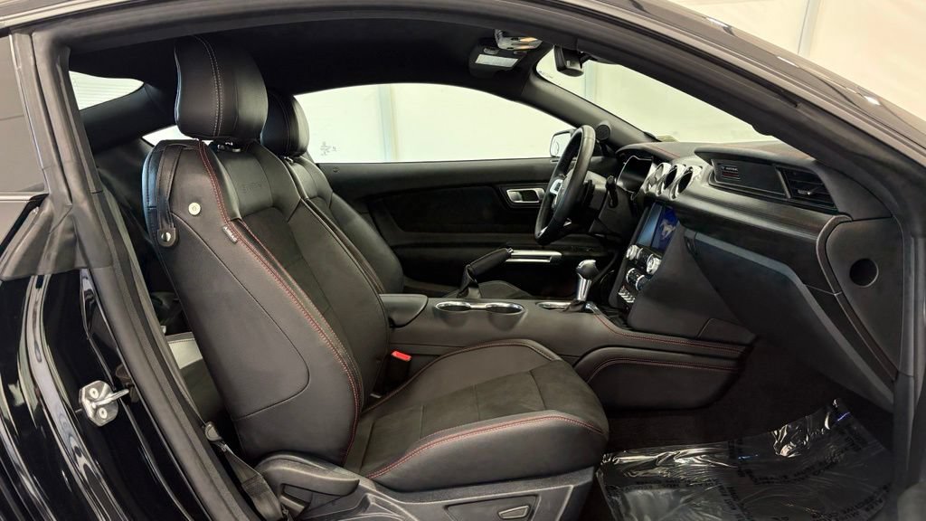 Used 2021 Ford Mustang GT Premium w/ Equipment Group 401A RWD image 16