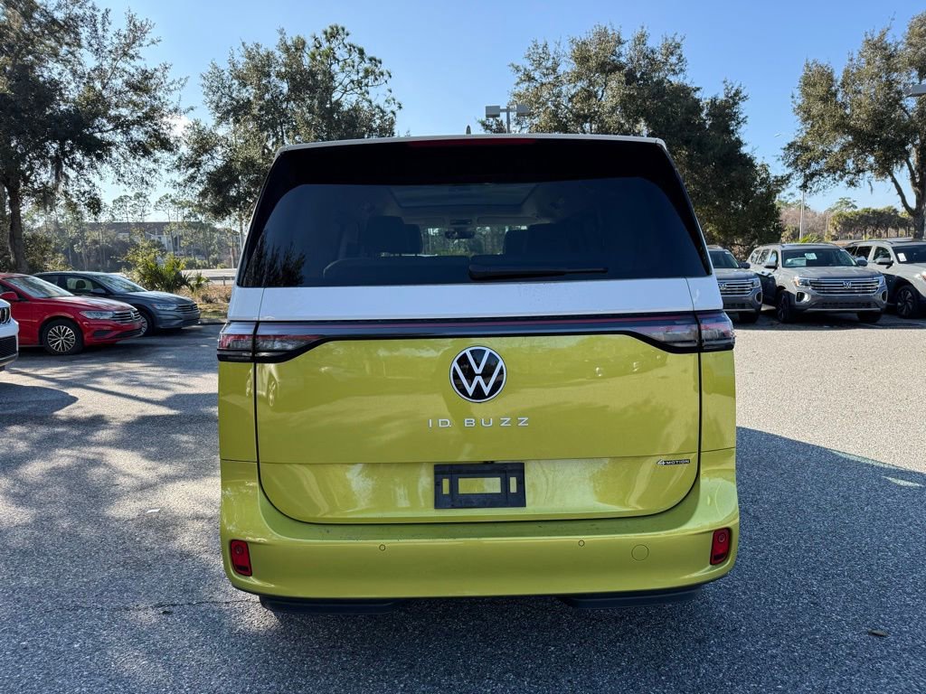 Used 2025 Volkswagen ID. Buzz 1st Edition image 15