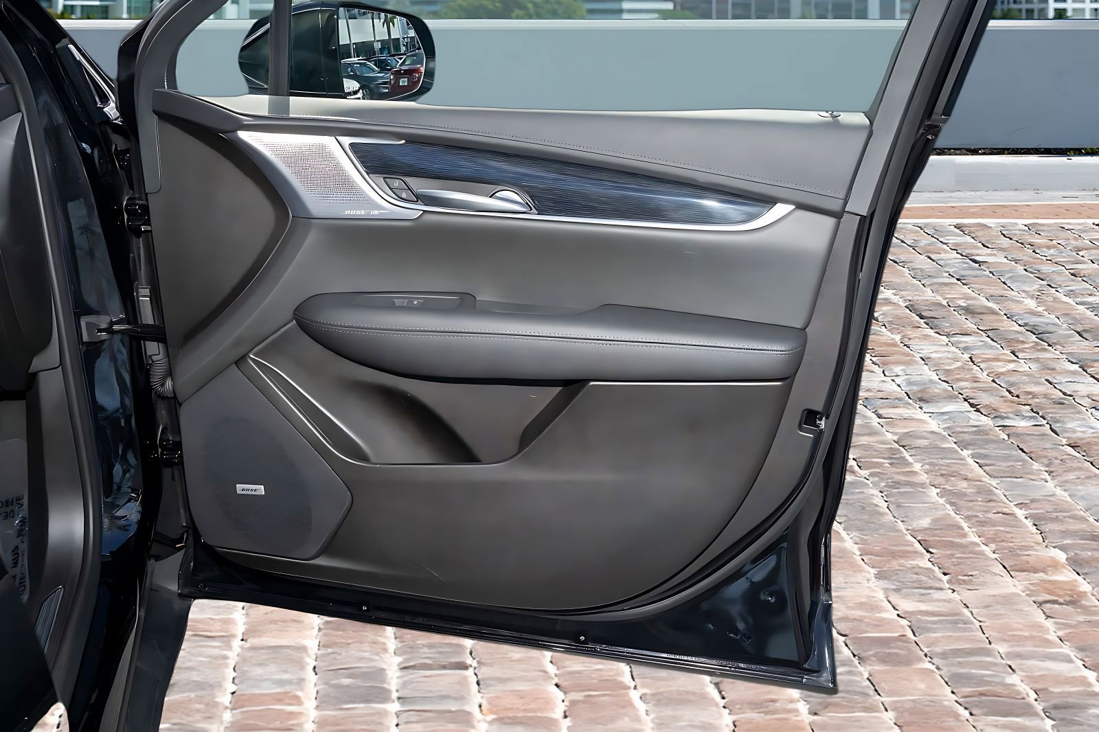 Used 2025 Cadillac XT5 Premium Luxury image 13