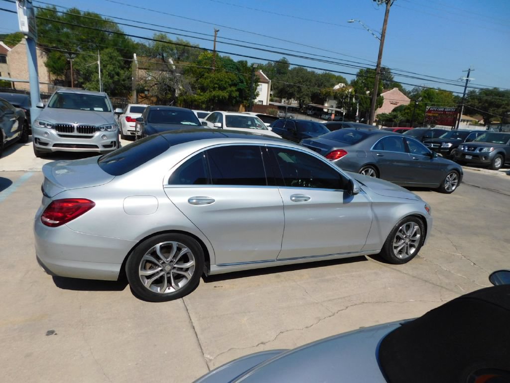 Used 2015 Mercedes-Benz C 300 Sedan image 8