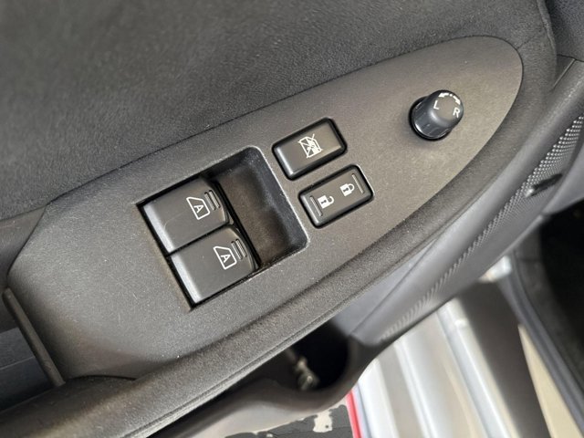Used 2018 Nissan 370Z NISMO RWD image 9