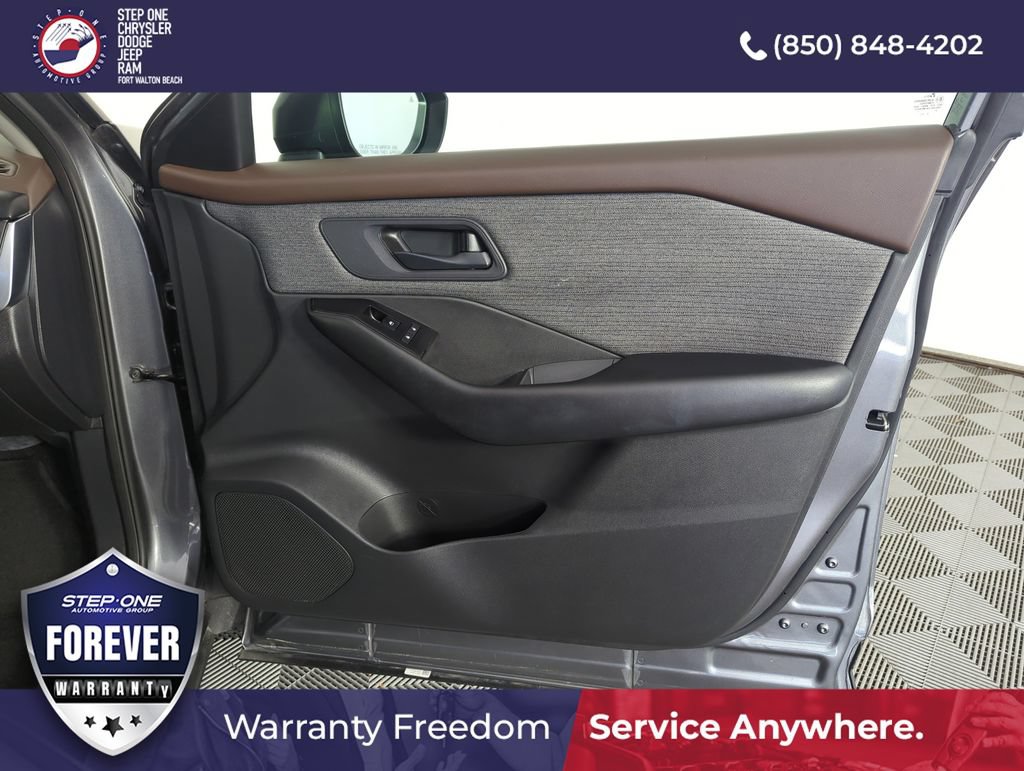 Used 2023 Nissan Rogue S FWD image 31