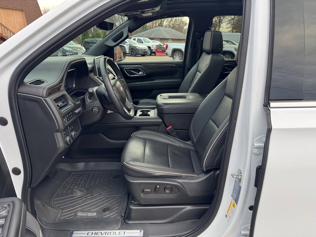 Used 2023 Chevrolet Tahoe Premier w/ Premium Package 2 image 15