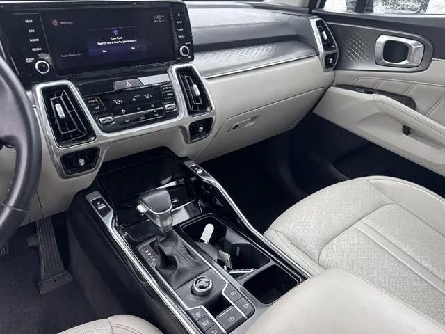 Used 2022 Kia Sorento SX FWD image 11