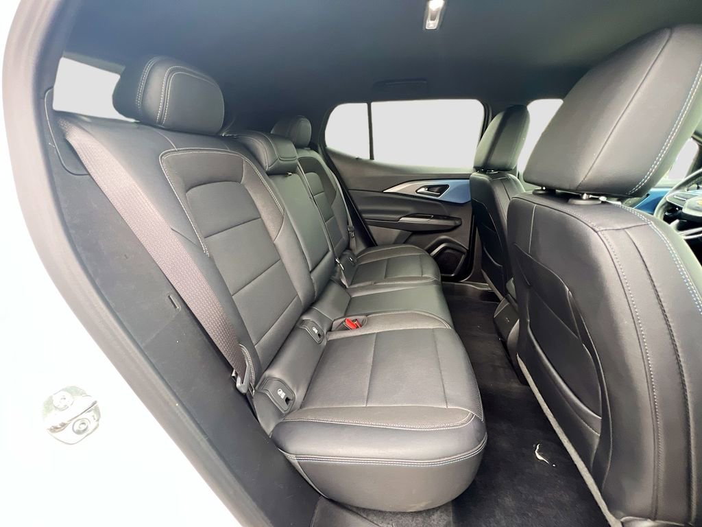 Used 2025 Chevrolet Equinox EV LT w/ Convenience Package image 26