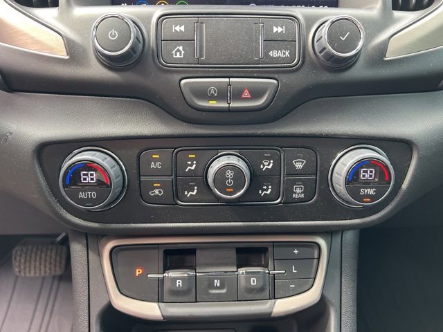 Used 2023 GMC Terrain Denali w/ Denali Premium Package AWD/4WD image 32