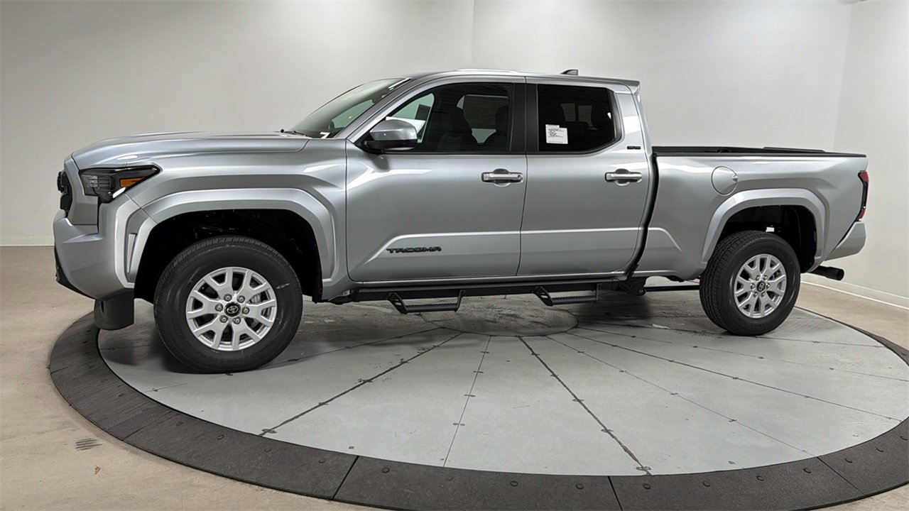 New 2026 Toyota Tacoma SR5 image 8
