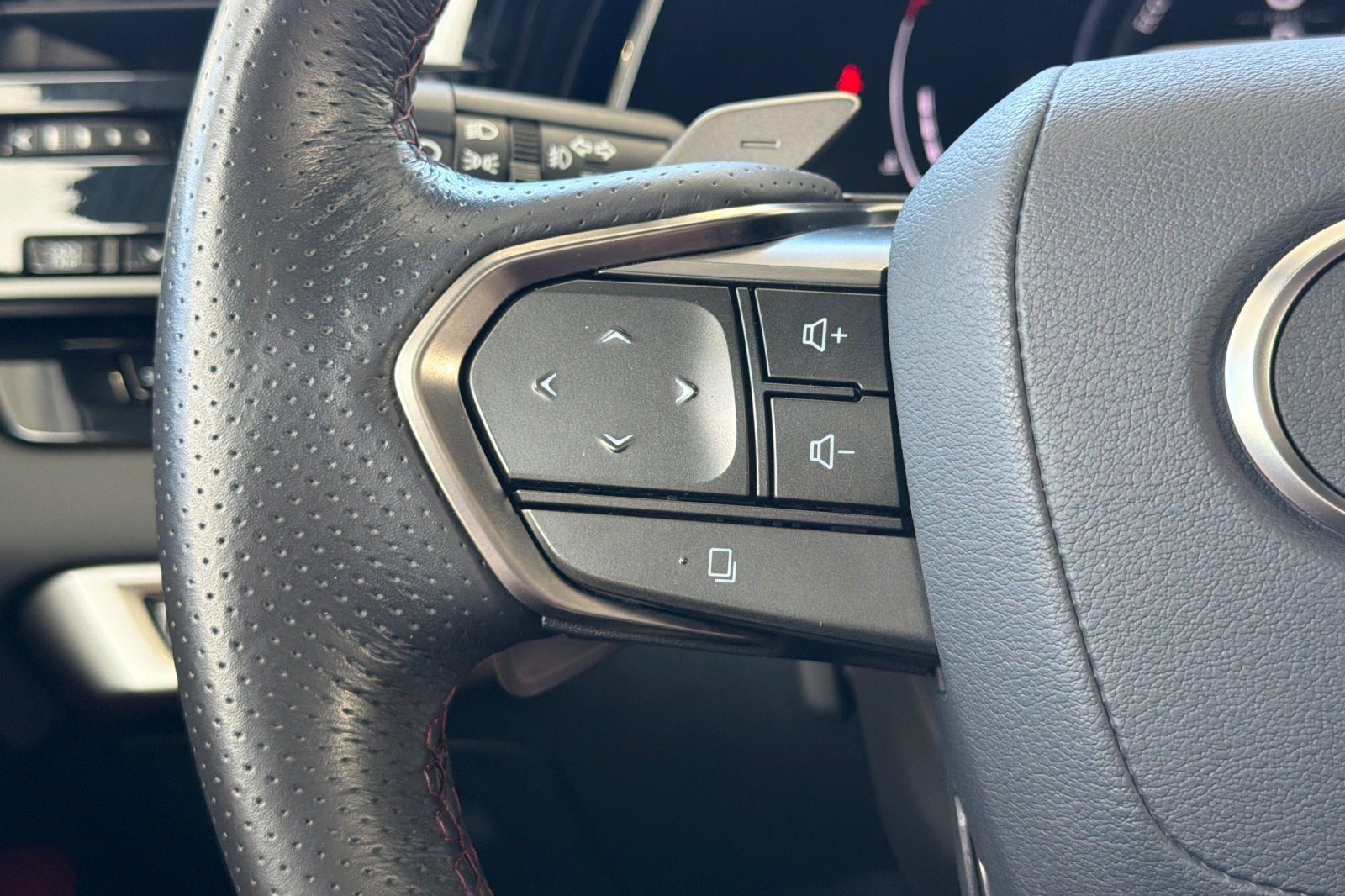 Certified 2024 Lexus RX 500h F Sport w/ Convenience Package AWD/4WD image 31