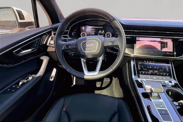 Used 2026 Audi Q7 2.0T Premium Plus w/ Premium Plus Package AWD/4WD image 5