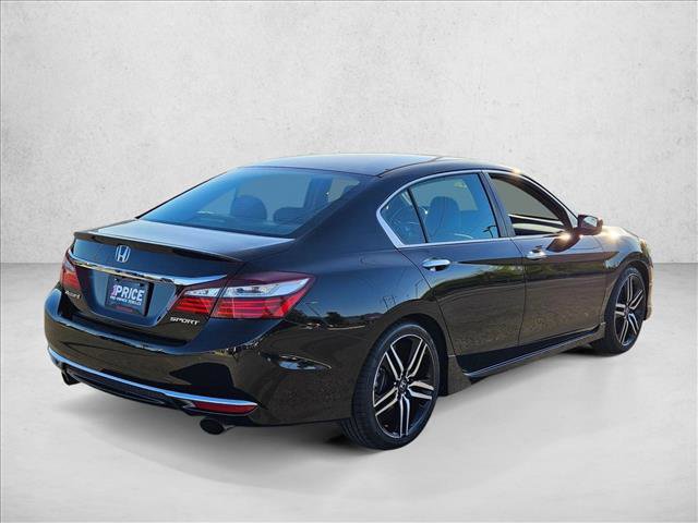 Used 2017 Honda Accord Sport image 5