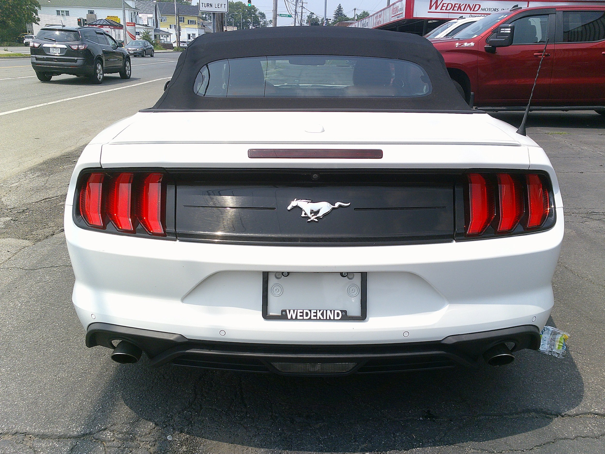 Used 2019 Ford Mustang Premium RWD image 15