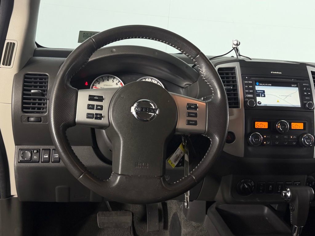 Used 2018 Nissan Frontier PRO-4X AWD/4WD image 17