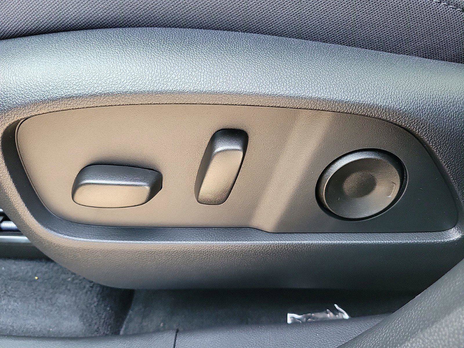 New 2026 GMC Terrain AT4 w/ Convenience Package III image 16