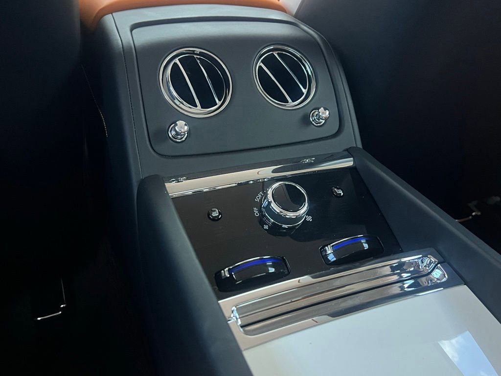 Used 2024 Rolls-Royce Spectre w/ Spectre Launch Package AWD/4WD image 16