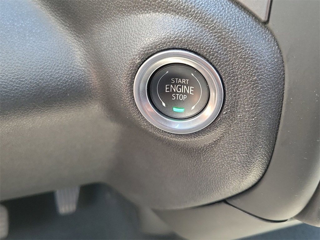 Used 2025 Chevrolet Silverado 1500 Custom image 22