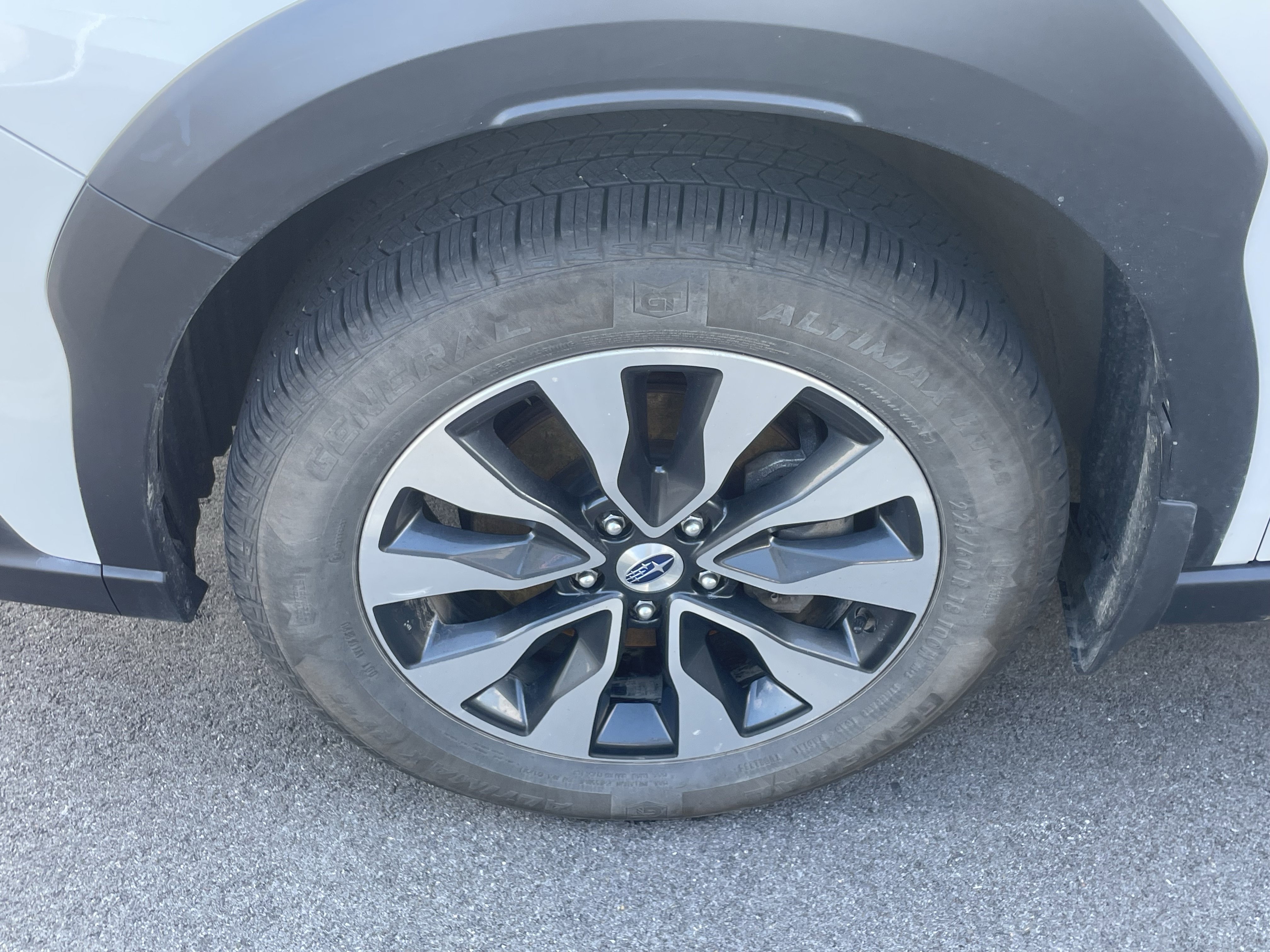 Certified 2023 Subaru Outback Limited image 5