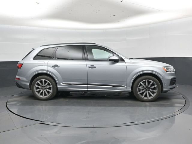 Used 2023 Audi Q7 2.0T Premium Plus w/ Premium Plus Package AWD/4WD image 2