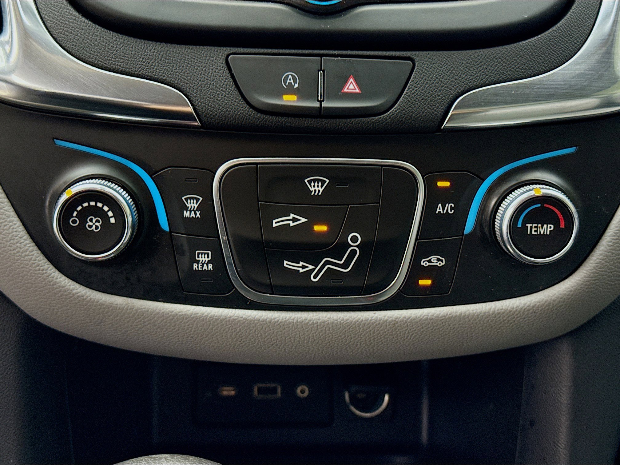 Used 2024 Chevrolet Equinox LS image 16