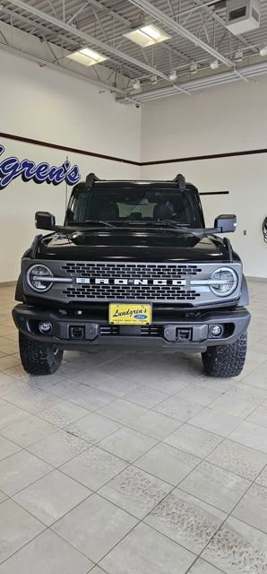 Used 2023 Ford Bronco Badlands image 2