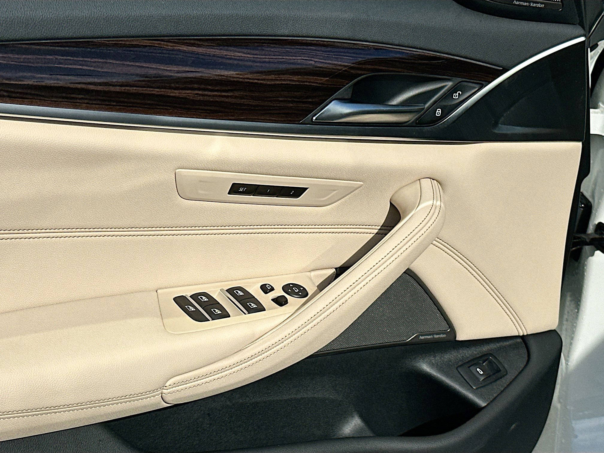 Certified 2023 BMW 530i w/ Premium Package image 18