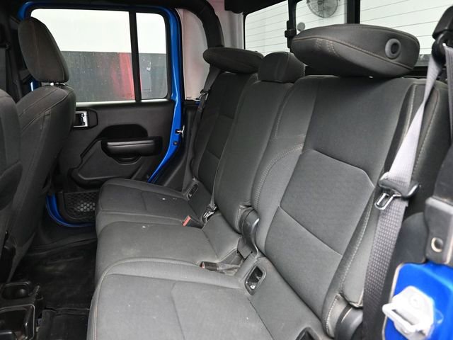 Used 2021 Jeep Gladiator Willys image 17