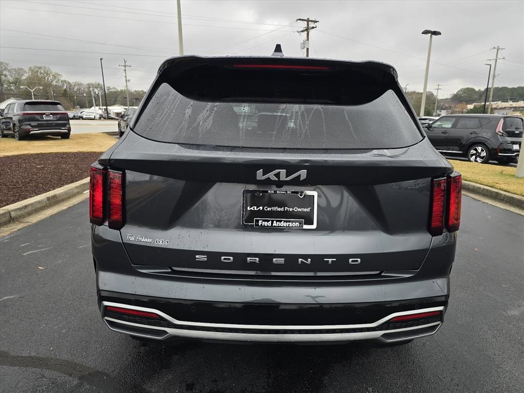 Certified 2022 Kia Sorento S image 4