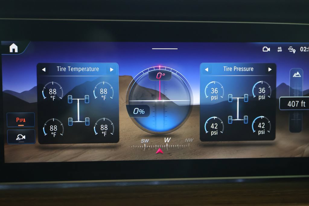 Used 2025 Mercedes-Benz G 580 w/ EQ Technology image 32