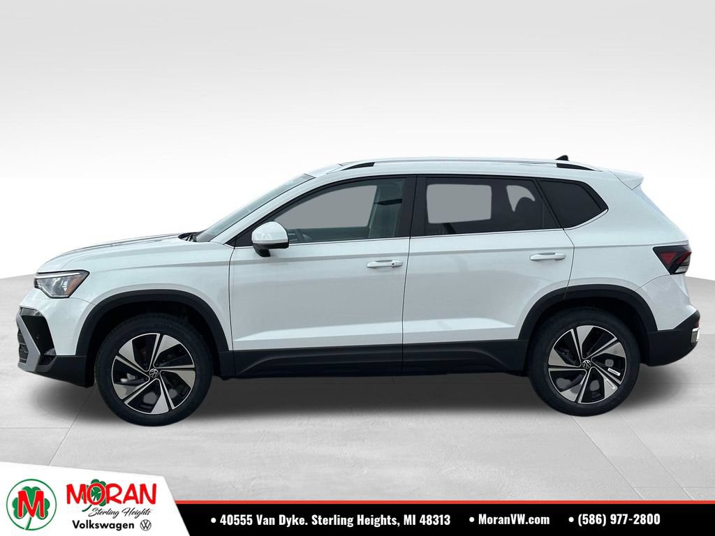 Used 2026 Volkswagen Taos SE AWD/4WD image 2