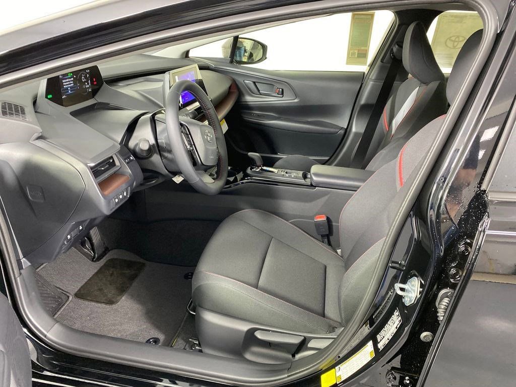 New 2026 Toyota Prius SE image 7