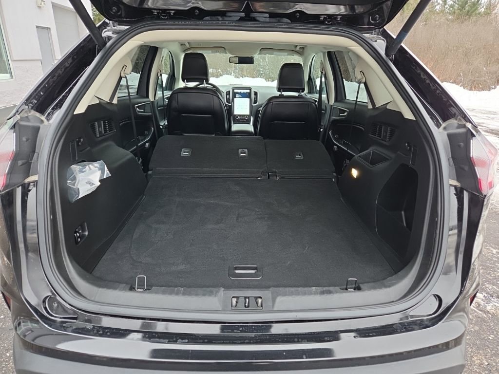 Used 2023 Ford Edge SEL w/ Convenience Package image 28